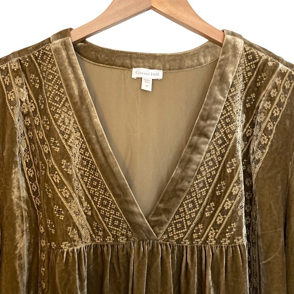 GARNET HILL Silk Blend Embroidered Velvet Bohemian Top - Picture 4 of 8